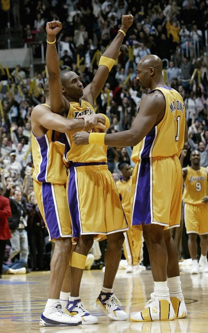 什琴斯尼迎来西甲首秀 年龄34岁283天创纪录（什琴斯尼34岁283天上演西甲处子秀，刷新纪录）