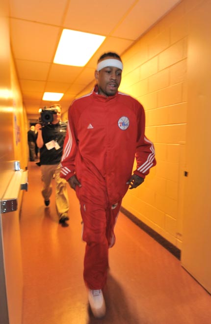 小法：不认为差距有那么大，有国米那种前锋你总会更接近胜利（小法：差距并不悬殊，若拥有国米级前锋就更接近胜利）