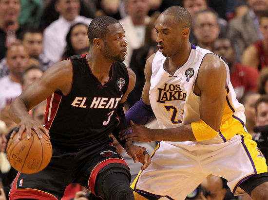 申花发布球队32岁生日海报，却把“32nd”写成“32th”（申花32岁生日海报出错：把“32nd”误写成“32th”）