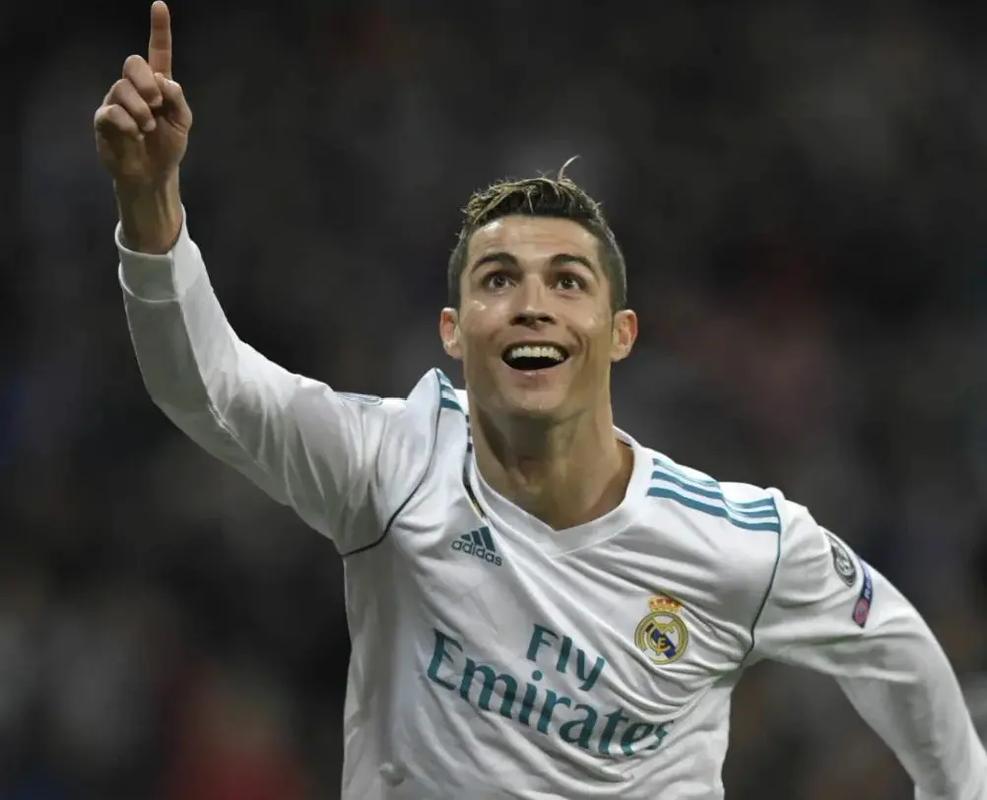 曼城vs利兹联首发：哈兰德先发，福登、B席、阿姆帕杜出战（曼城对阵利兹联首发出炉：哈兰德领衔，福登、B席、阿姆帕杜在列）