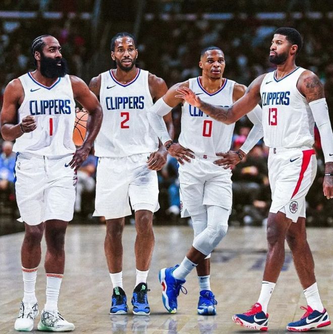 造访迈阿密国际，特雷泽盖晒与梅西合影：毋庸置疑的第一人（探访迈阿密国际，特雷泽盖晒与梅西合影：当之无愧的第一人）