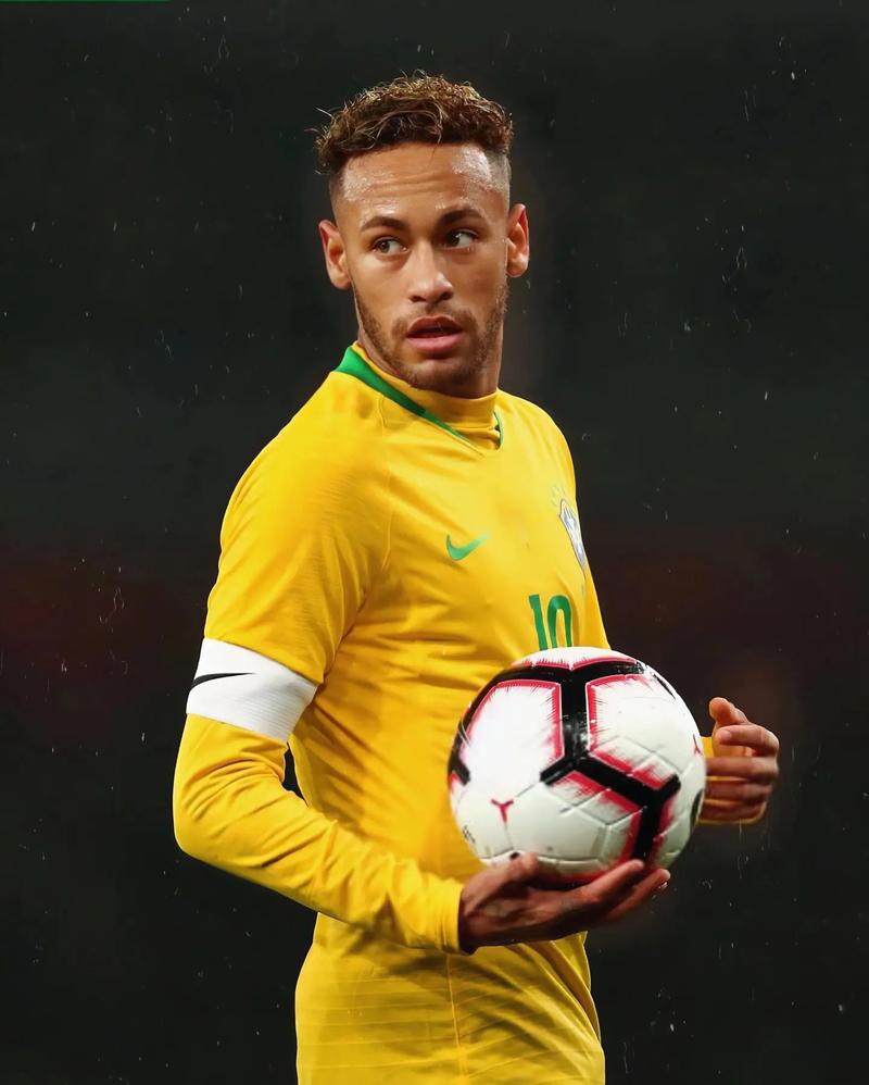 记者：巴萨、曼城、国米、米兰、尤文都看上乌迪内斯中场阿塔（多队竞逐乌迪内斯中场阿塔：巴萨、曼城、国米、米兰、尤文均有意）