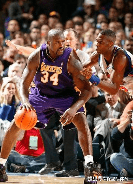 英博收官战以62330人刷新赛季中超上座纪录，比苏超单场最高多1人（英博收官战观众达62,330人，创本赛季中超上座新高，较苏超单场纪录多1人）