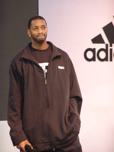 萨拉赫自2020年以来3次欧冠单场过人5+，均是对阵马德里双雄（2020年至今萨拉赫欧冠三次单场5+过人 对手皆为马德里双雄）