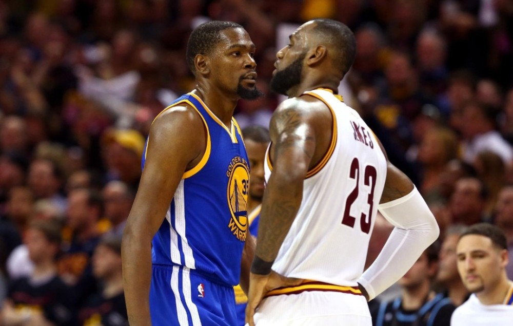 利物浦重返胜轨欧冠又遇皇马 数据示难分高下（利物浦止颓回勇再遇皇马 欧冠数据显示难分伯仲）